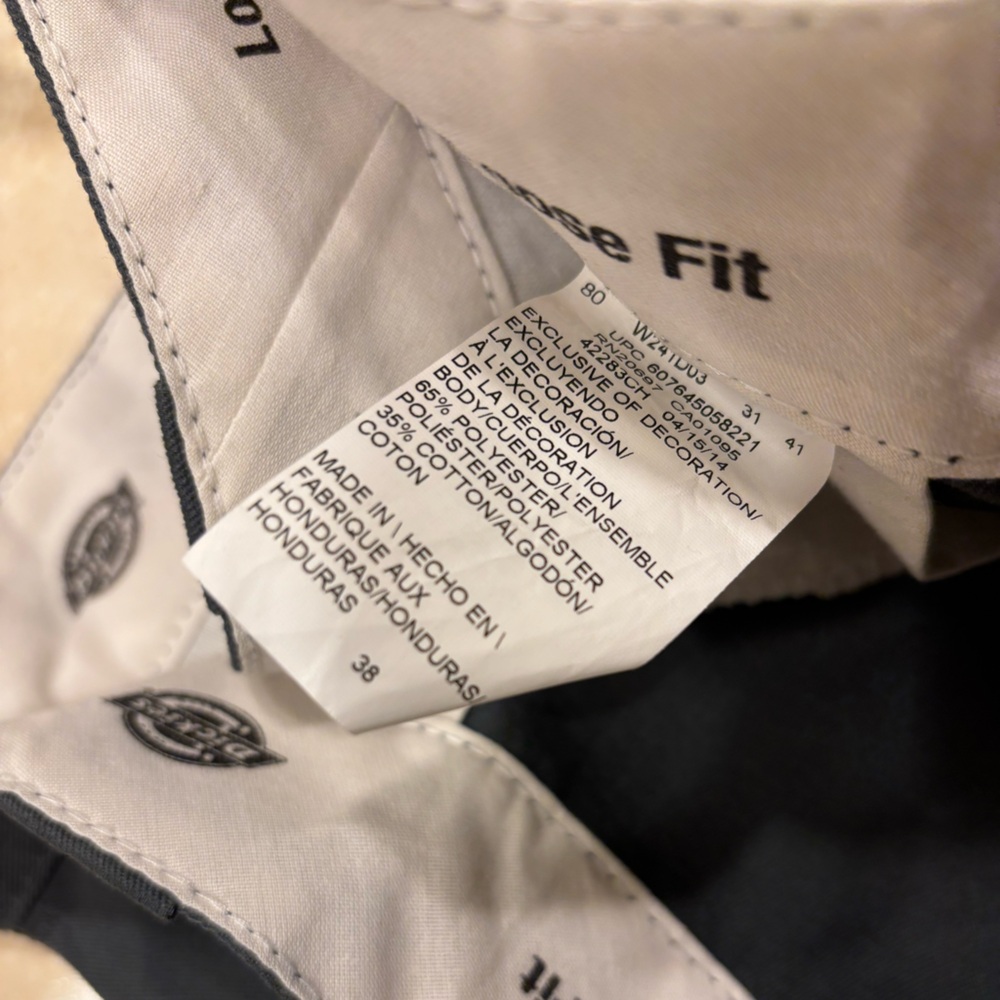 Dickie’s Grey Loose Fit Shorts - Picture 4 of 4